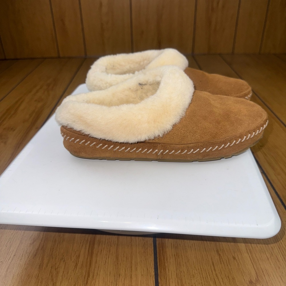 LL Bean Wicked Good Slippers Womens 6 Scuff Suede Shearling Fur Tan 507202